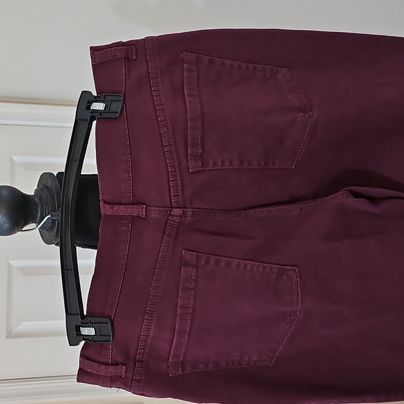 Jeans - Picture 10 of 16